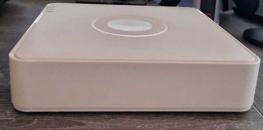 DVR Hikvision 4 canale,  Model DS-7104HWI-SL, HDD nu este inclus