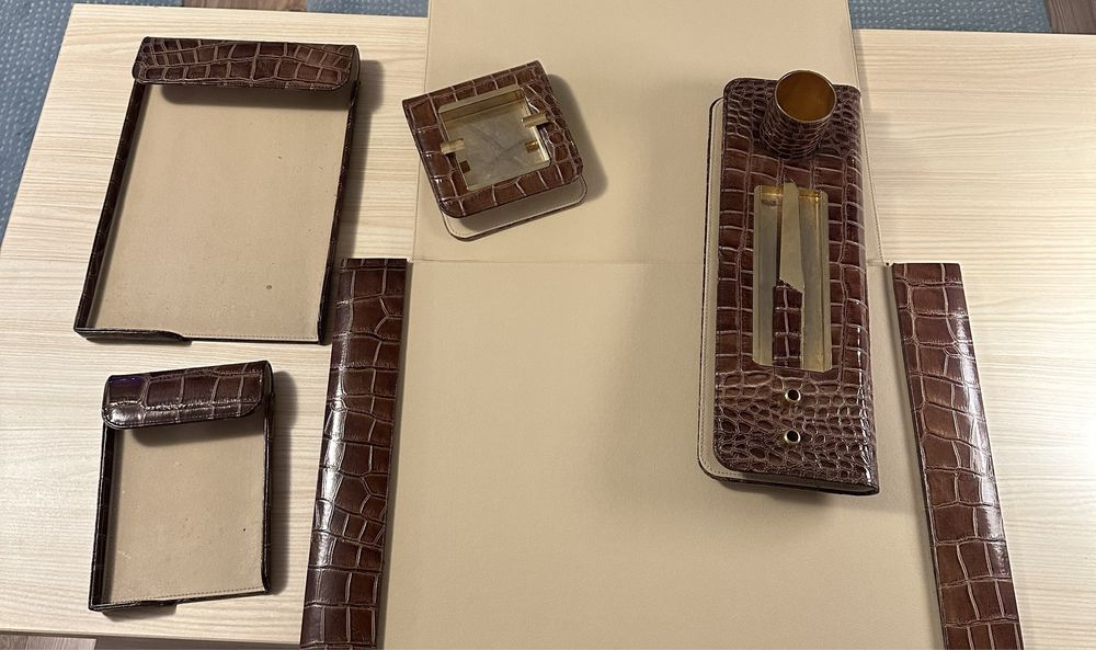 Set birou piele crocodil