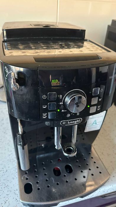 Espresor automat cafea Delonghi Magnifica S