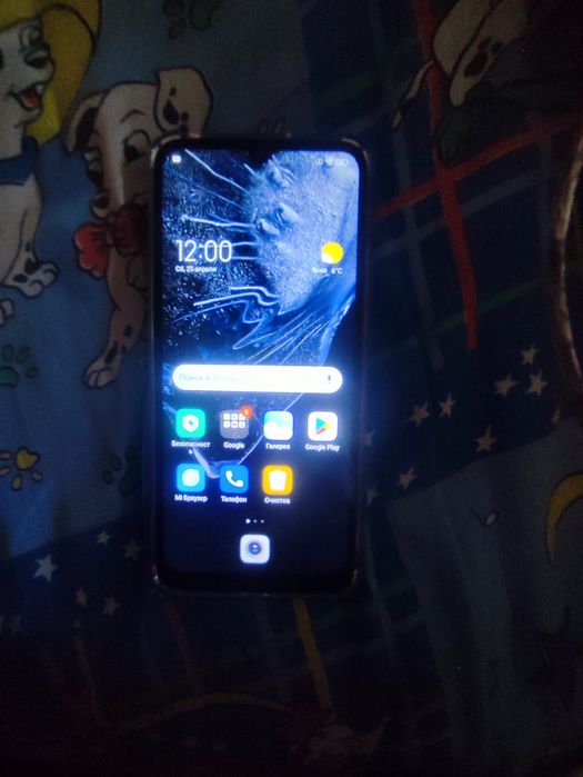 Продам телефон редми