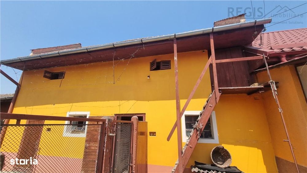 Casa de 4 camere zona Stupini