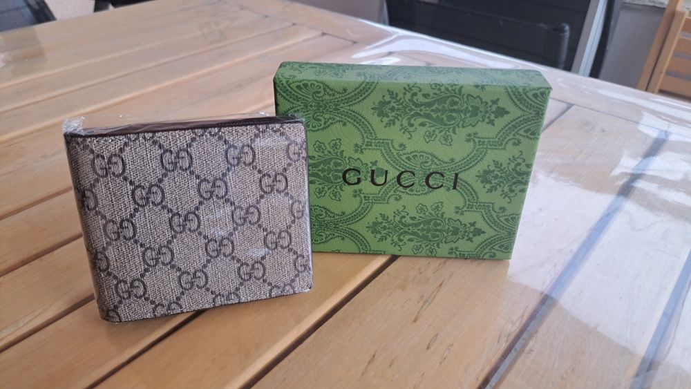 Gucci кожен портфейл