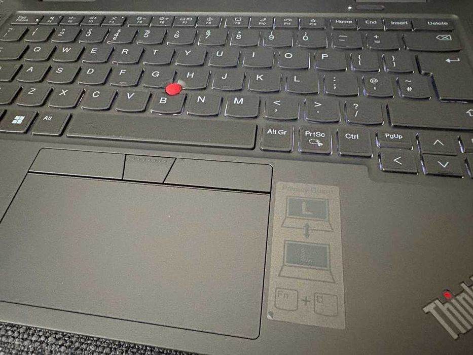 Lenovo ThinkPad X1 Yoga Gen 8 14"FHD IPS ThinkPad® Privacy Guard 500nits. cpu i7 1365U. Ram 32/512 Gb NVMe SSD. 5G модул-наличен. ГАРАНЦИЯ 2 XI 26г.