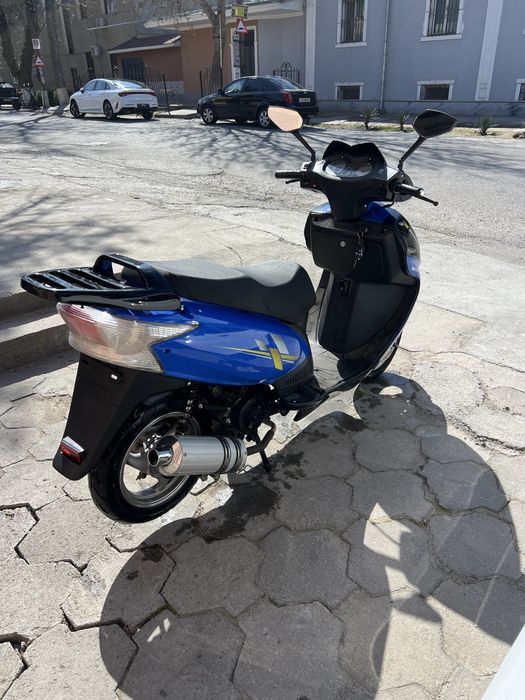 Продам скутер Li-fan lf50qt