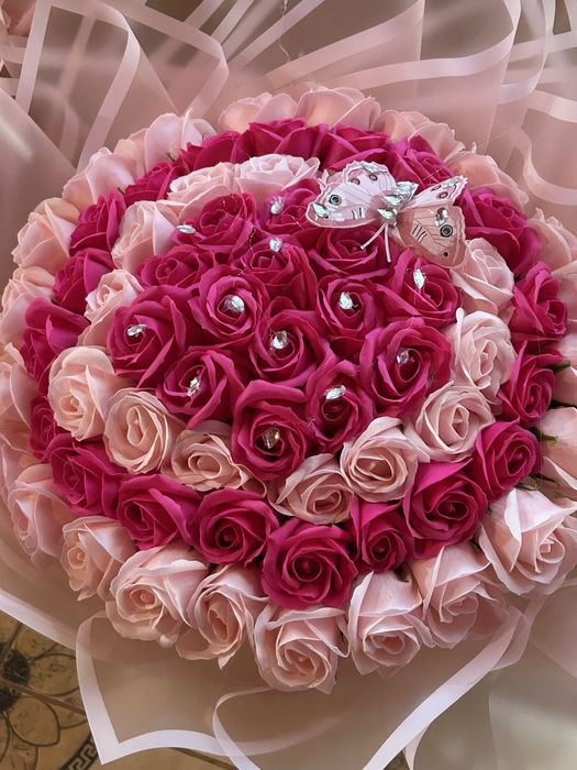 Buchete trandafiri eterni din sapun