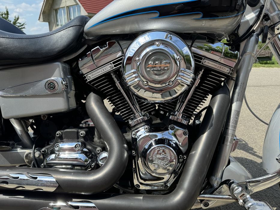 Harley Davidson Dyna CVO