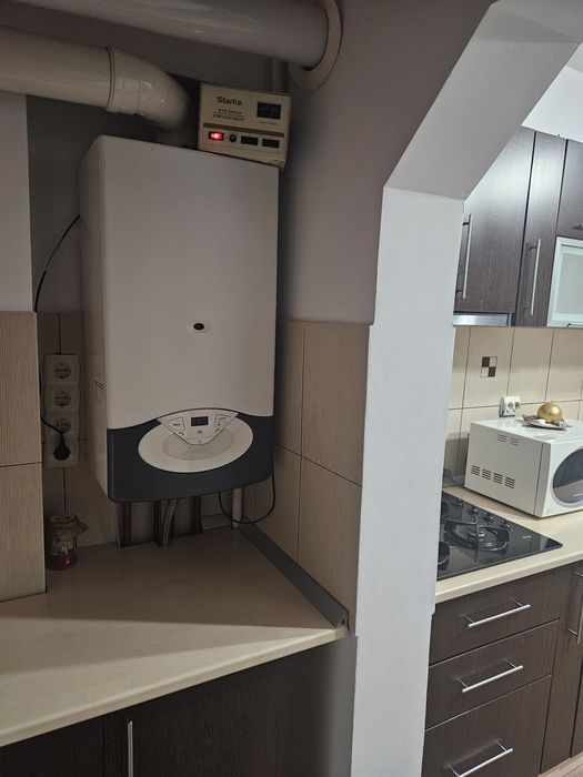 Inchiriez apartament 2 camere zona centrala în Avrig