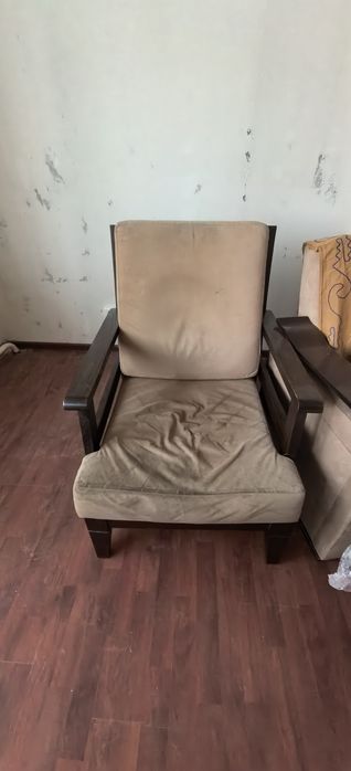 Диван раскладной и кресло