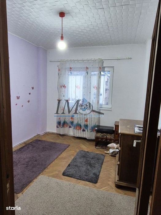 Apartament cu 4 camere de vanzare in Blaj