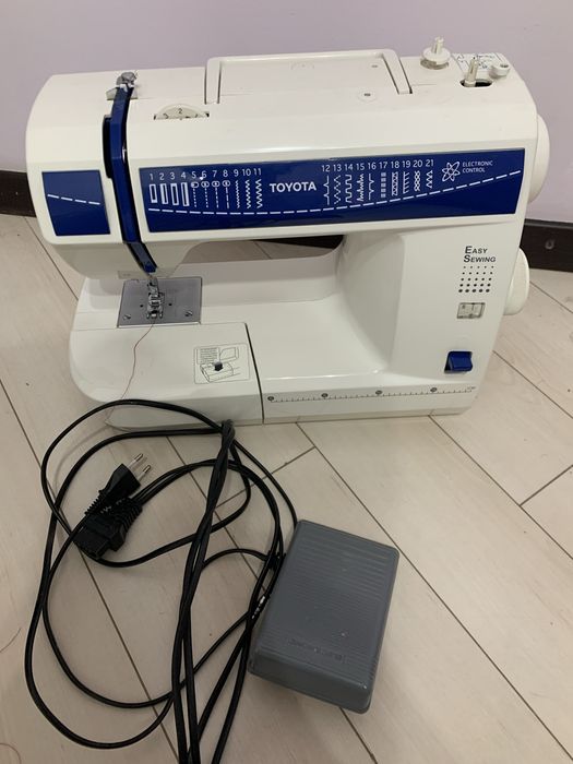 Швейная машинка TOYOTA 21 DES
