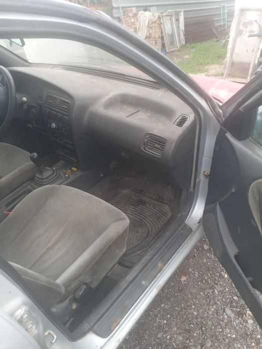 Продам машину нисан примьера