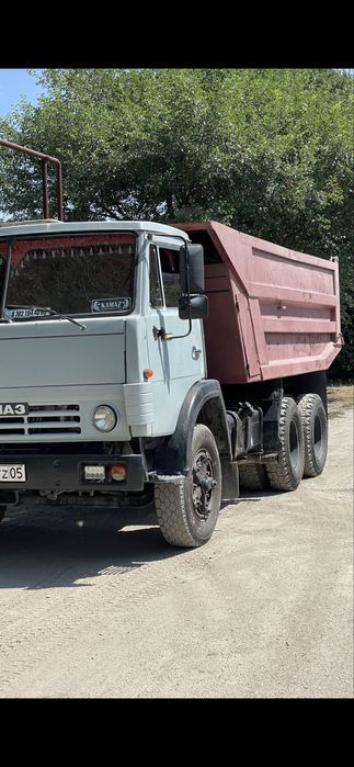 Доставка Камаз сникерс отсев песок щебень пгс
