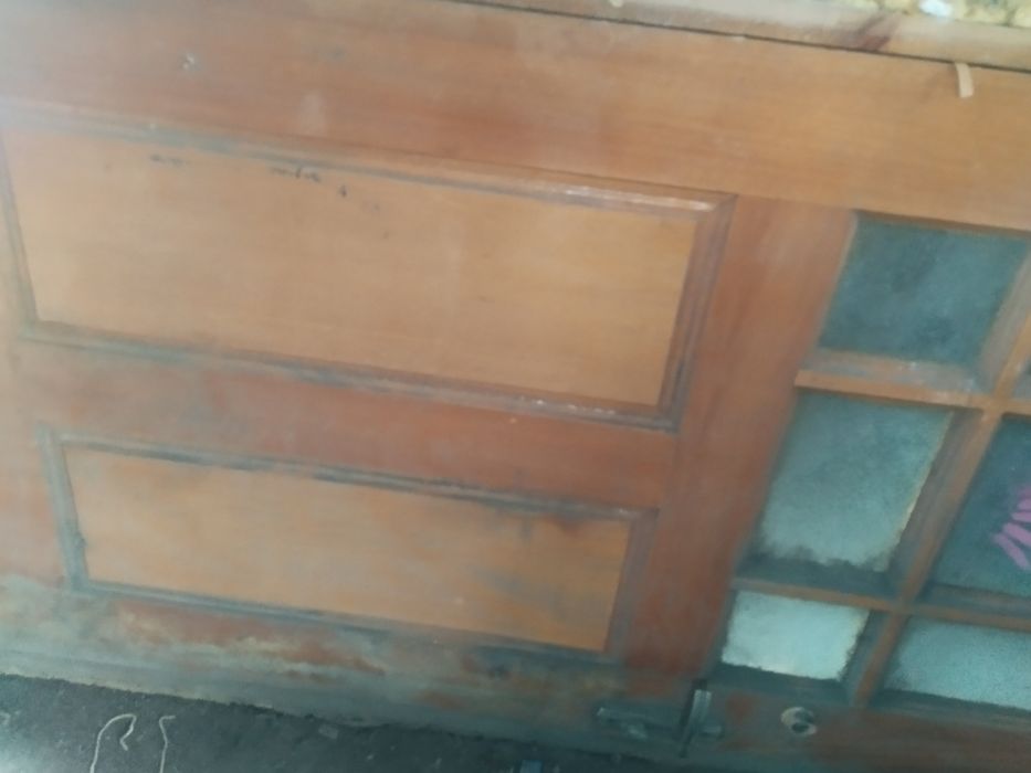 Продам двери межкомнатые