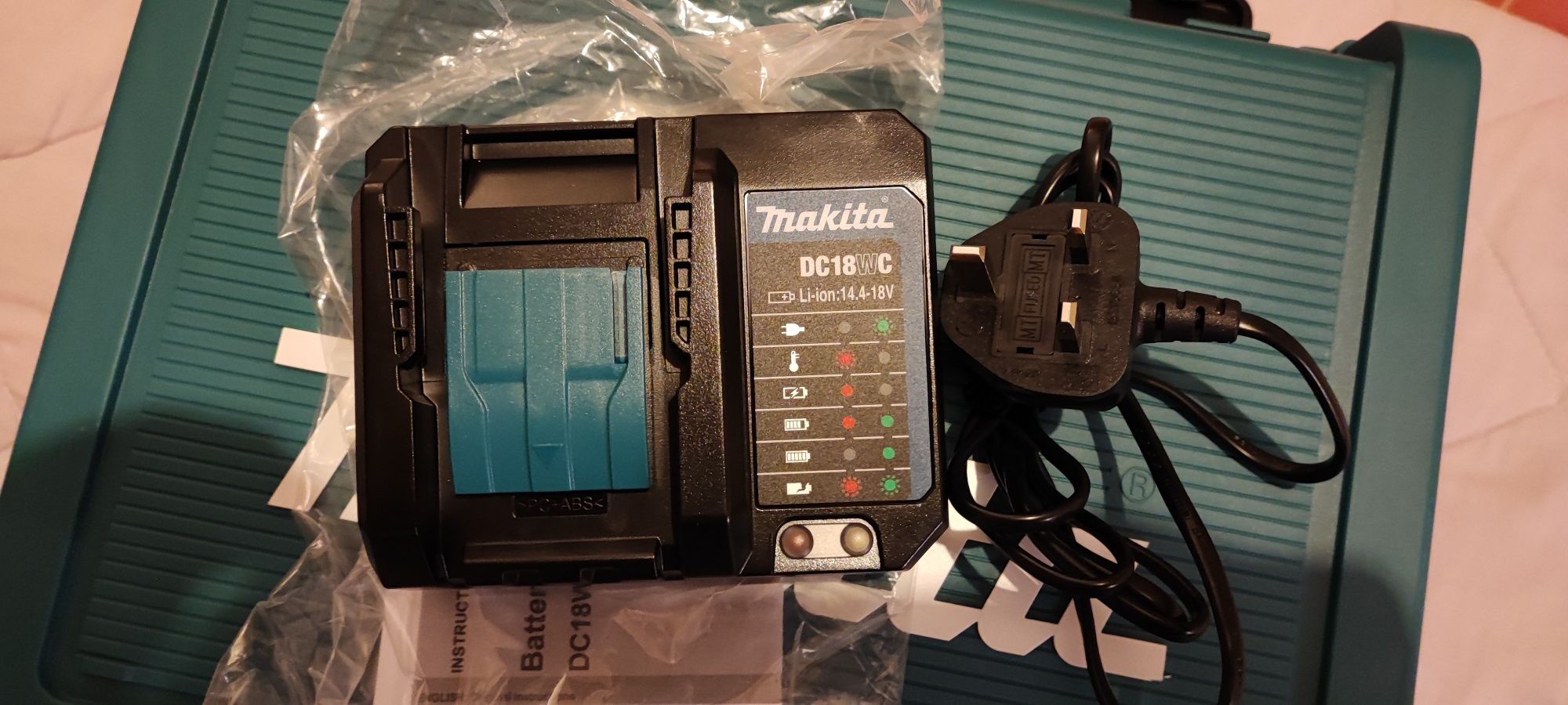 НОВО, БЪРЗО ЗАРЯДНО 9А, Макита,makita DC18RC ,DC18SD,DC18WC,батерия гр ...