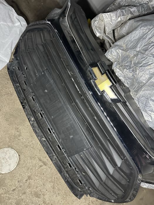 Трекер 2 передняя облицовка