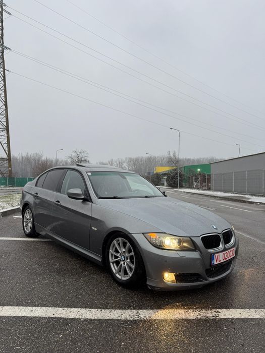 BMW 320D 177CP -Euro5- Trapa/NAVI/Piele/Senzori parcare/Încălzire