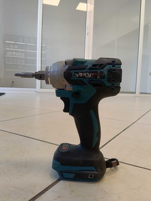 Гайковерт Werkbull 36V 8Ah Brushless Impact Wrench