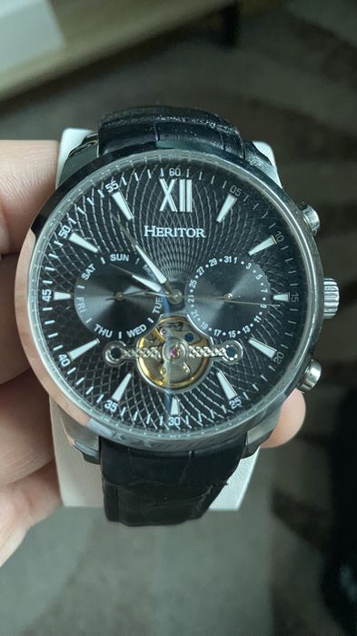 Часовник Heritor автоматичен!