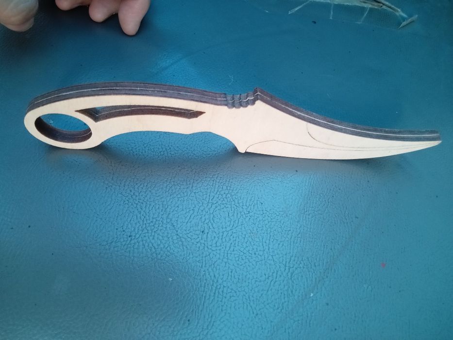 Кунай нож изогнутый деревяный самурайский