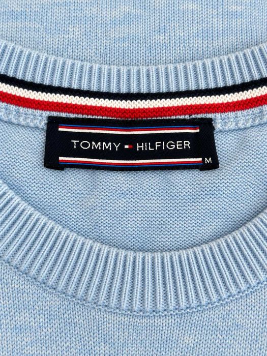 Pulover Tommy Hilfiger Mărimea M – Bumbac – Albastru Deschis – Logo Brodat – Guler Rotund