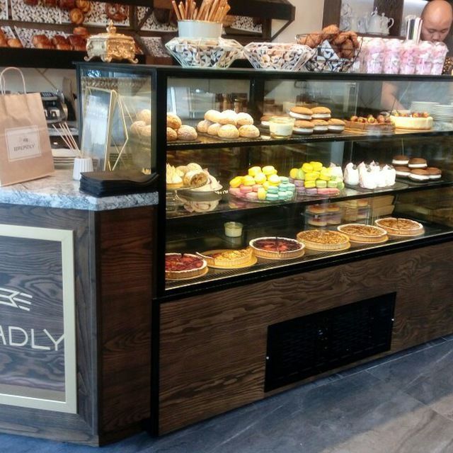 Витрина холодильник