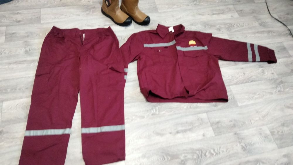 Спецодежда ,верх,низ+сапоги