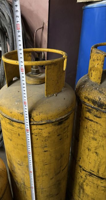 Газовый баллон 90 см 2 штуки