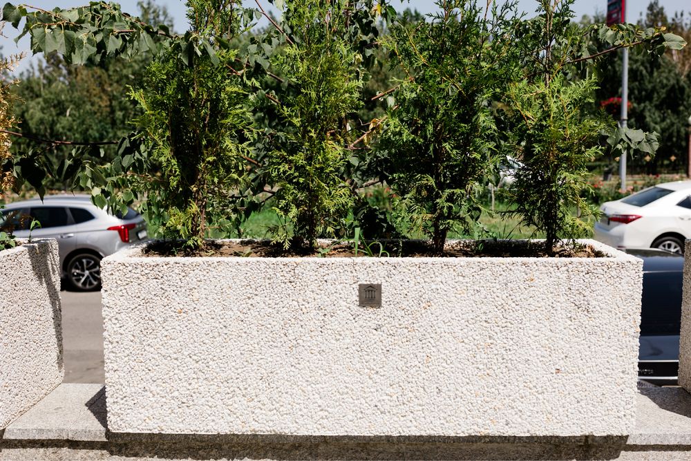 Вазон Палермо из камня