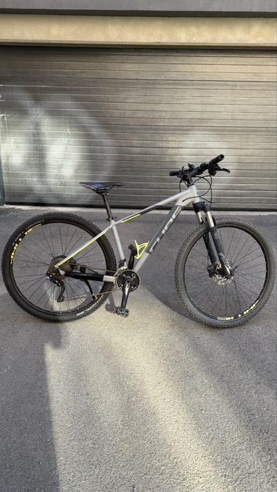 Bicicleta Cube Attention