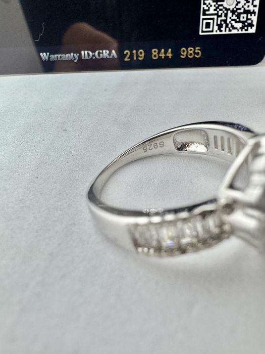 Сребърен пръстен с мойсанит (Диамант) 2 карата