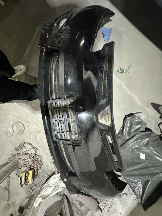 Продам бампер с птф  тойота эстима без решетки