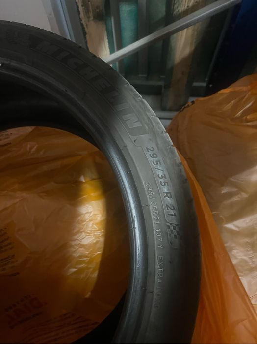Michelin 295/35 R21 -4 бр