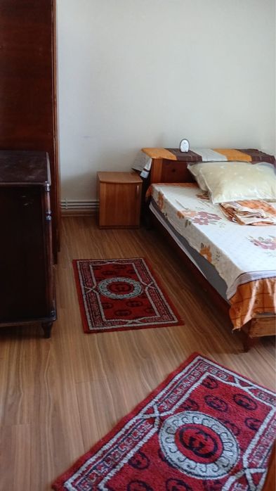Inchiriez apartament cu 2 camerea Gara