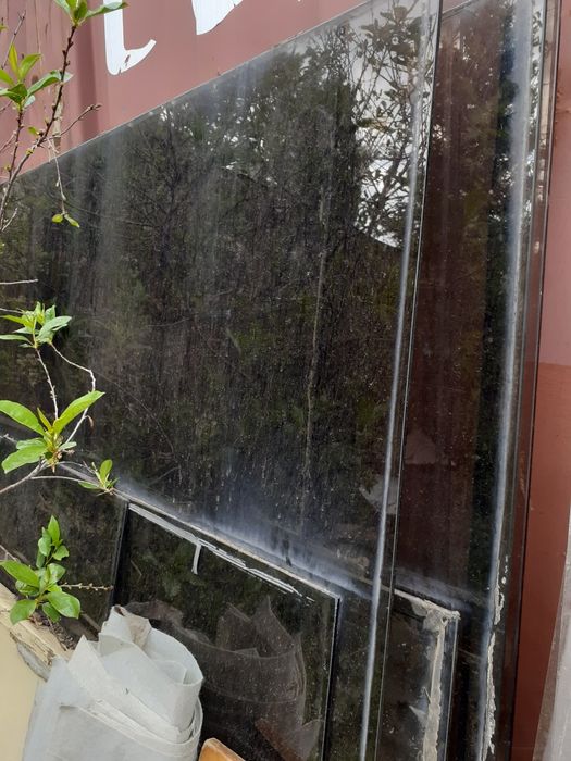 Продам стекло каленое.