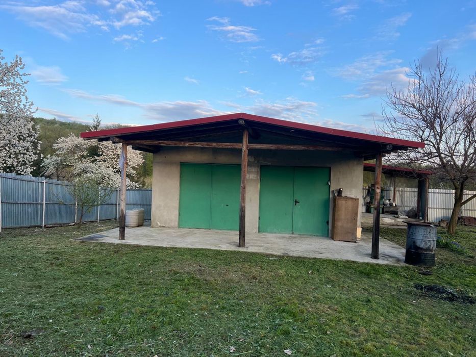 Vand teren extravilan (9500 mp + 4500 mp), comuna Ion Creanga, vizavi de cantonul silvic