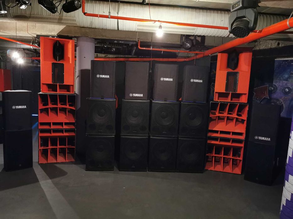 Behringer B1800XP Активен субуфер - 1500W RMS - 3000W пик