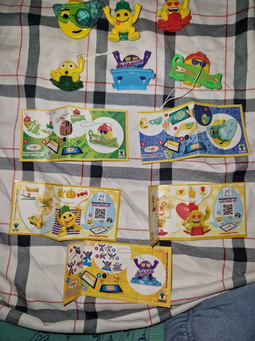 Lot jucării Kinder Surprise