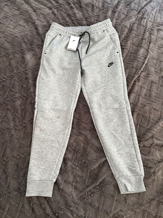 Pantaloni Nike Tech Mărimea L