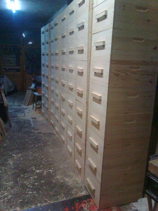 Пчелен инвентар за кошери ДБ , ЛР , Фарар