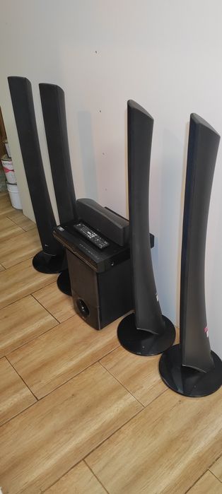 Home cinema 5.1  LG HT355SD