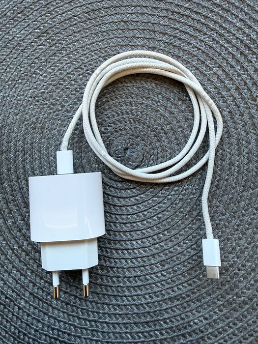 Vand incarcator iphone original Apple 20W