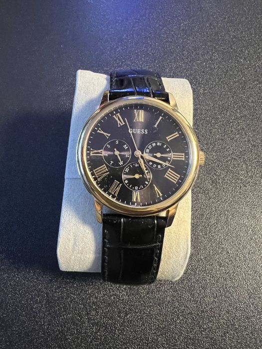 Продавам различни ръчни часовници Fossil, Swatch, Guess