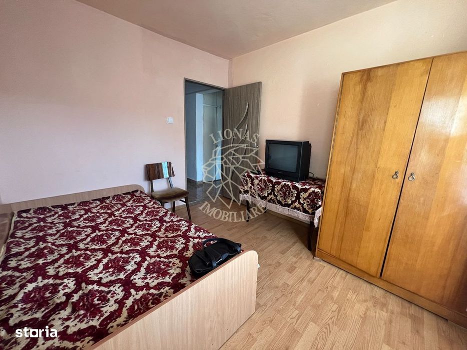 Apartament decomandat 3 camere 64 mp-2 balcoane-Zona Sensul Vechi