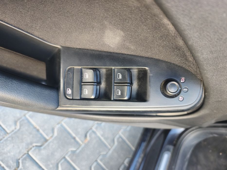 Vând Audi A4  B8