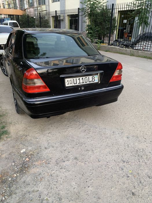 Mercedes Benz W202 (C180)