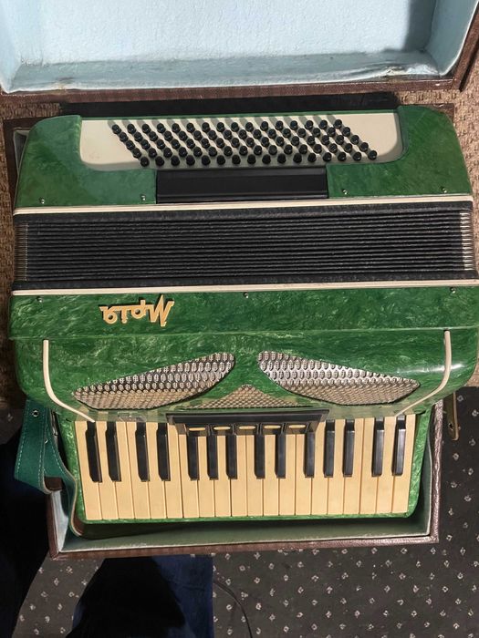 Продам Аккордеон Мария
