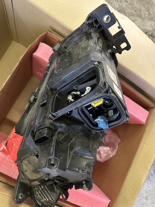 Mercedes Gle д. Фар Оем със забележка