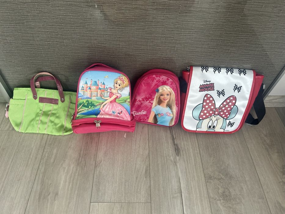 Чанти за момиче и бебешки принадлежности