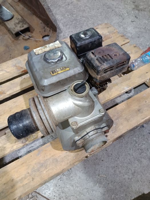 Мотопомпа в рабочем состоянии