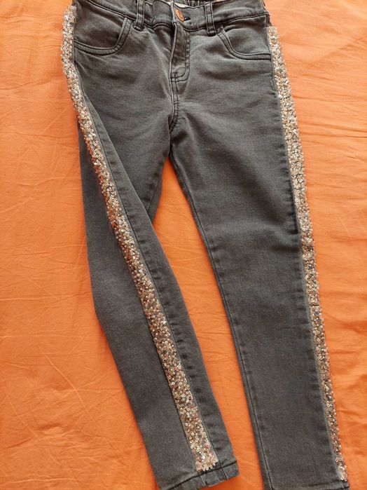 Дънки за момиче 6-7години,английска марка F&F